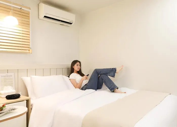 Otel The Shim Hoegi 2*